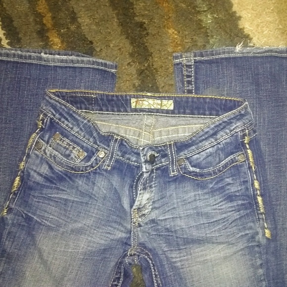 BkE Jeans - Picture 5 of 5